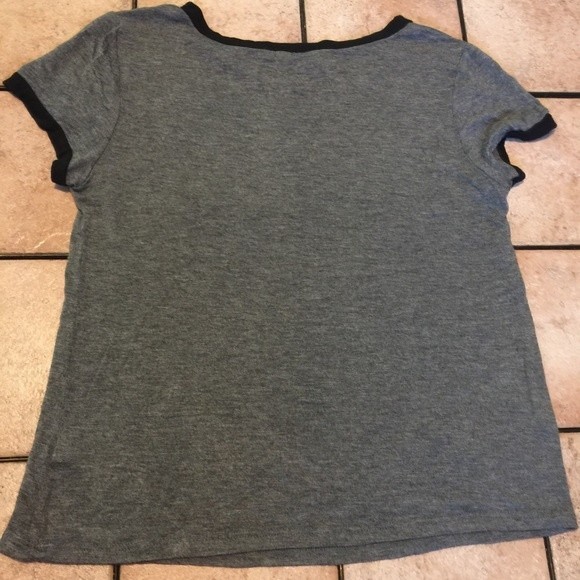 @ Gray and black Alien crop tee BA - Picture 2 of 3